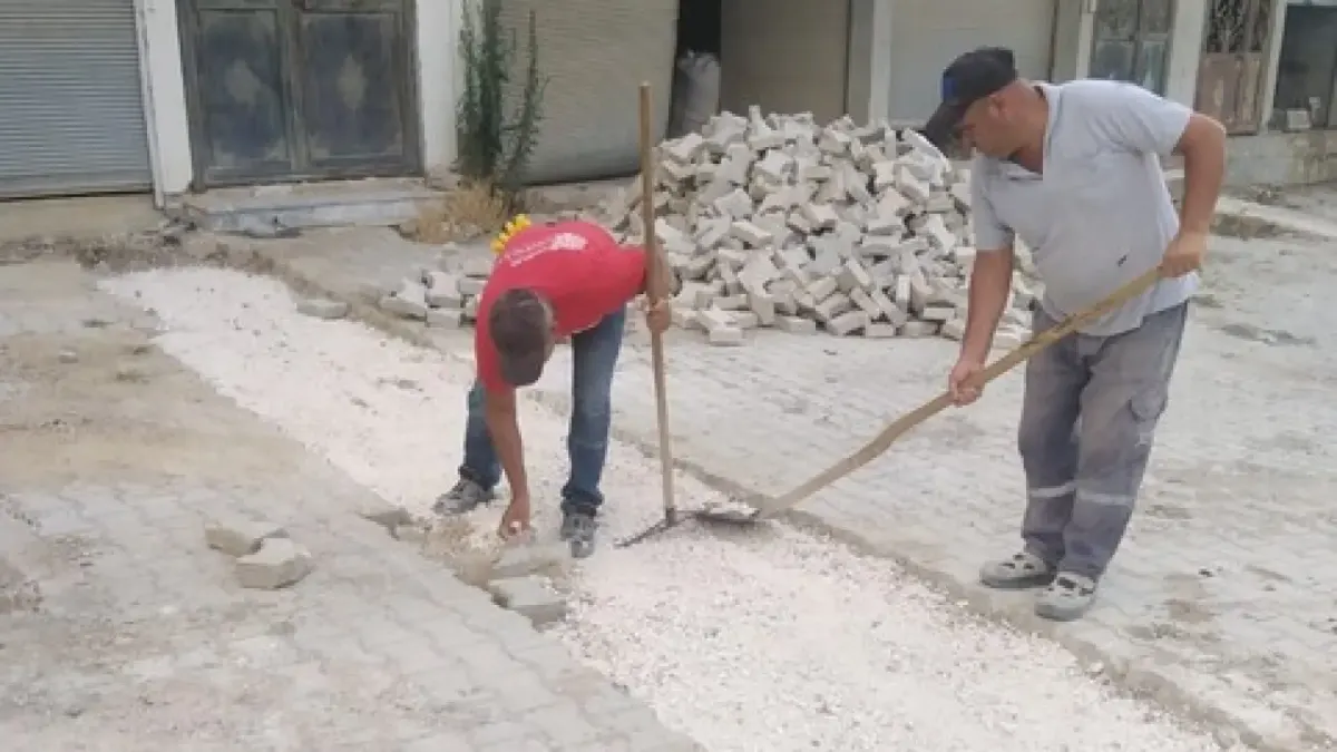 Yollarımızı Yeniliyor, İlçemizi Güzelleştiriyoruz.