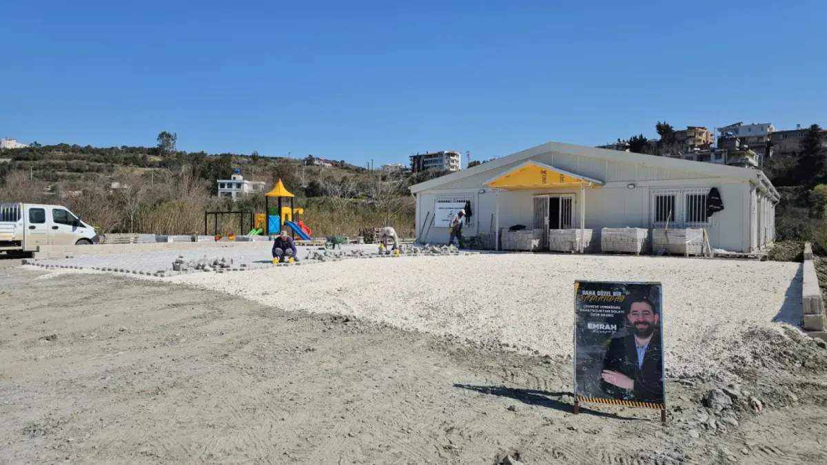 Karaçay Mahallesi Çok Amaçlı Salonunda Çalışmalar Sürüyor.
