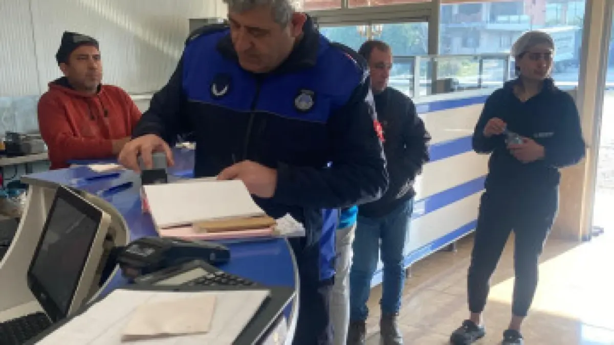 Samandağ Zabıtası Vatandaşların Güvenli Gıdaları Tüketmesi için Denetimlerini Sürdürüyor.