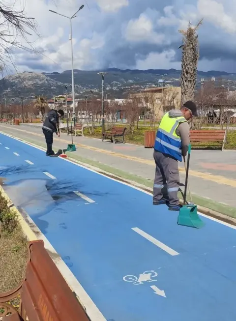 Park ve Bahçeler Müdürlüğü’nden İlçe Genelinde Yoğun Çalışma — fotoğraf 1