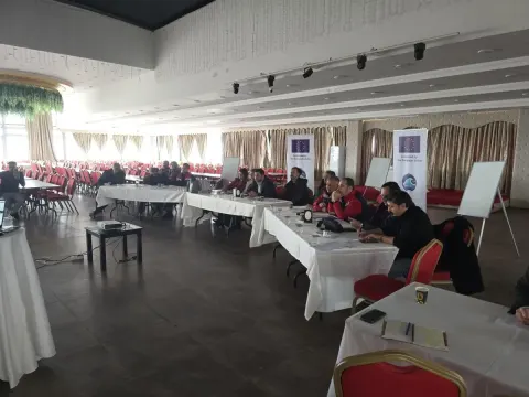Samandağ’da Deniz Çöpünün Ele Alınmasına Yönelik Çözümlerin ve Politika Müdahalelerinin Belirlenmesi Çalıştayı Gerçekleştirildi — fotoğraf 2