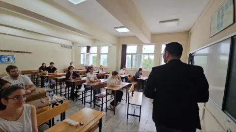 Samandağ Belediye Başkanı Emrah Karaçay'dan Eğitime Anlamlı bir Destek Daha: Sınav Simülasyonu — fotoğraf 1
