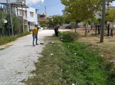 Park ve Yeşil Alanlarımızı Yeniliyor, İlçemizi Güzelleştiriyoruz. — fotoğraf 3