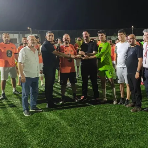 Yeni Mahalle, Mahalleler Arası Futbol Turnuvası’nın Şampiyonu Oldu — fotoğraf 4